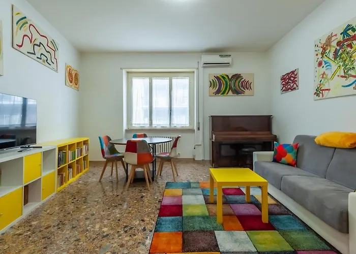 Bright & Stylish Flat Near Pamphili